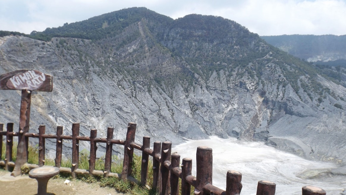 kawah ratu