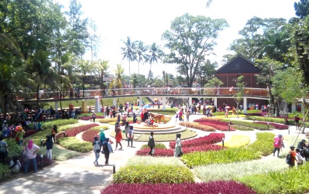taman bunga karang resik