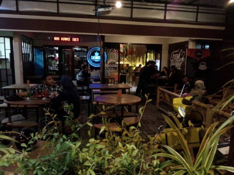 20+ Cafe di Bondowoso Bagus, Baru, Murah!
