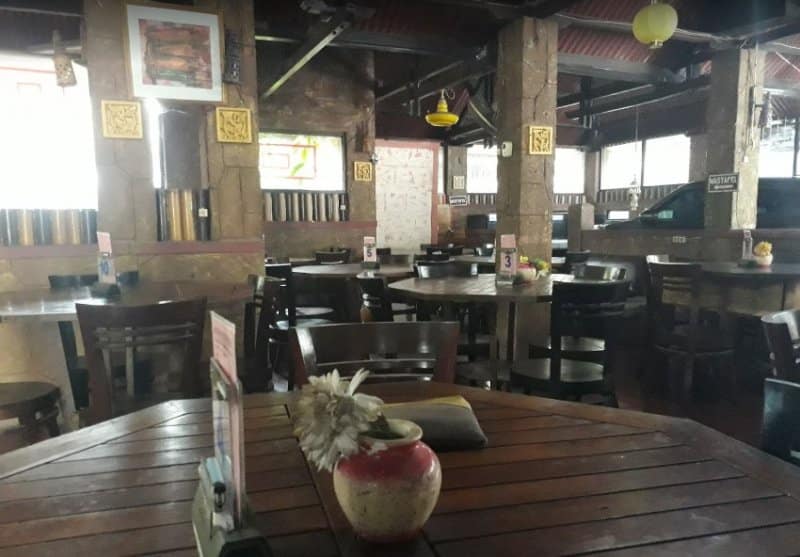 tempat nongkrong di jombang kota