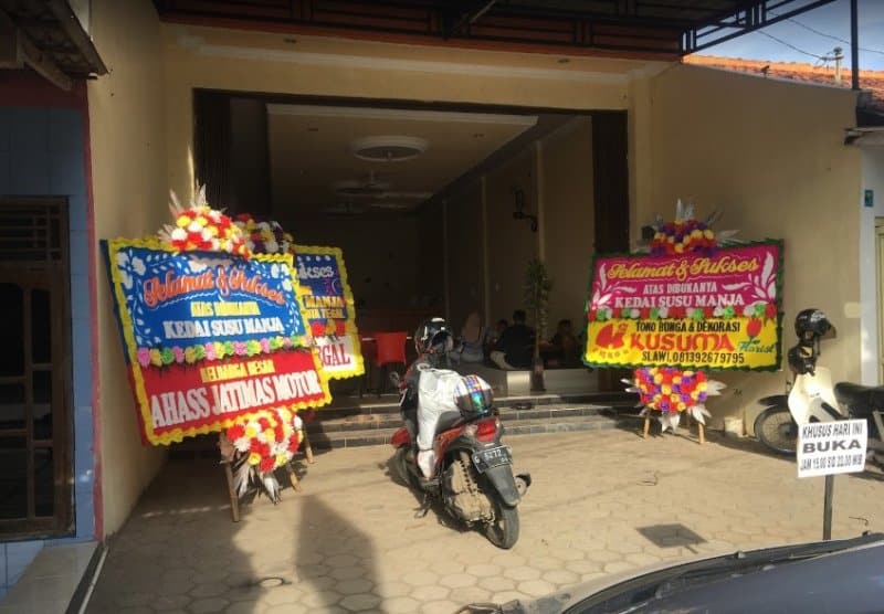 cafe di tegal terlucu