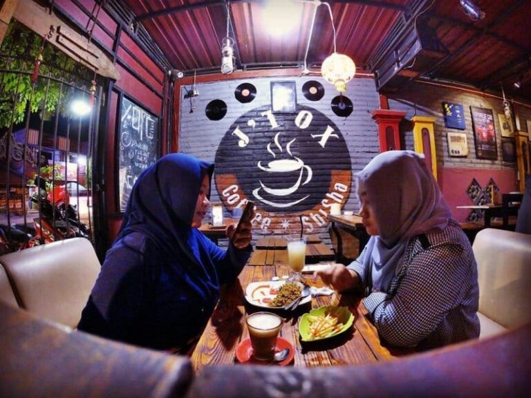 24+ Cafe di Mojokerto Hits, Instagrammable, Murah!