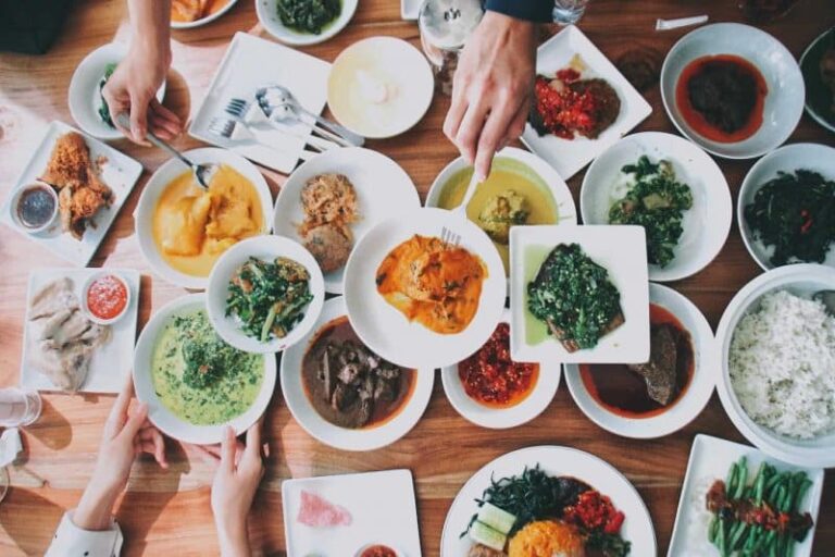 46+ Makanan Khas Padang Sumatera Barat (MANTAP!)