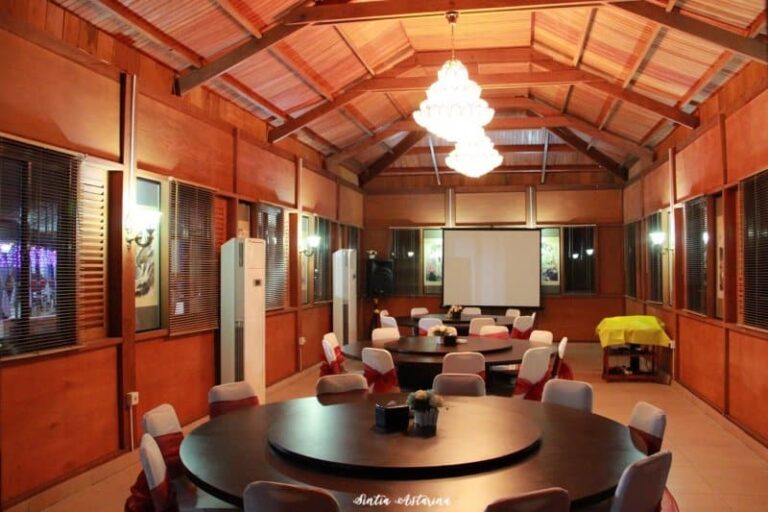 12+ Cafe di Manado yang Terkenal, Free Wifi, Instagrammable!