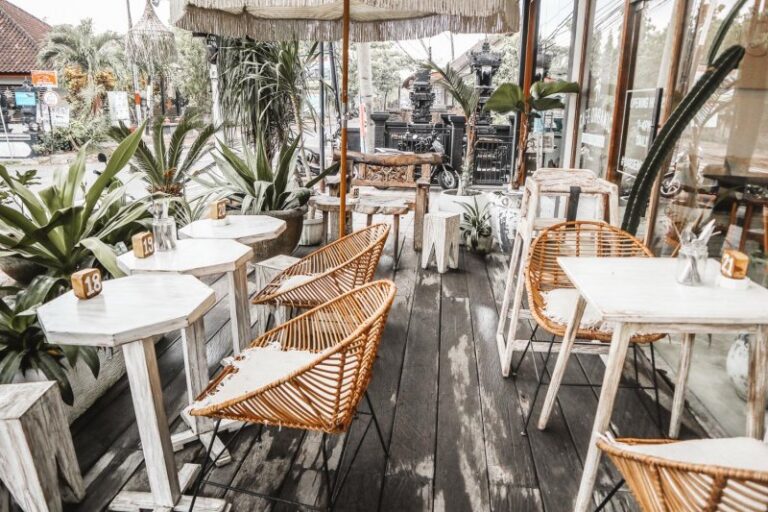 cafe di seminyak