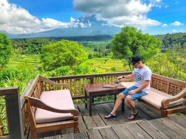 Cafe di Ubud Bali View Bagus
