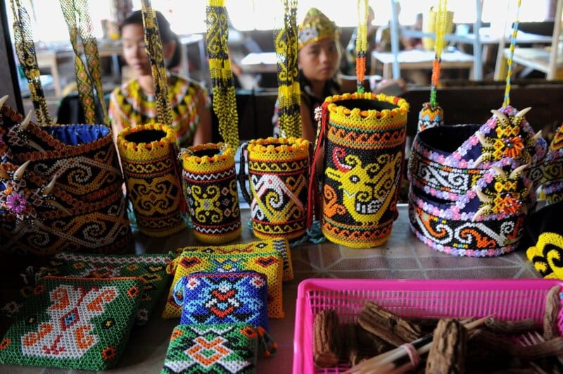 Kerajinan-tangan-dan-miniatur