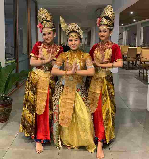 SEWA KOSTUM CIMAHI