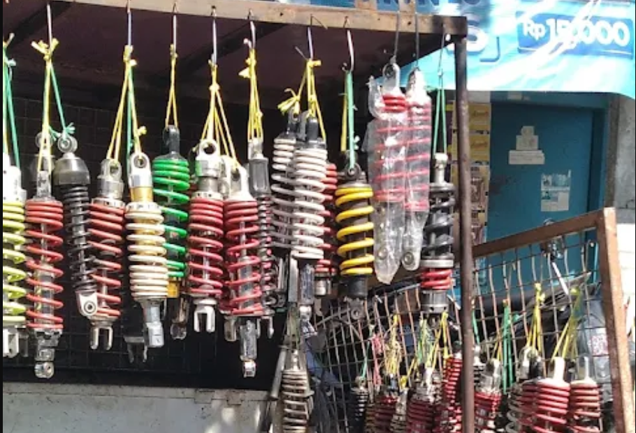 Pasar Loak Barang Bekas Astana Anyar